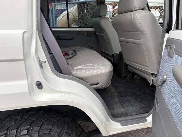 Toyota Land Cruiser 70 1995 thumbnail 10