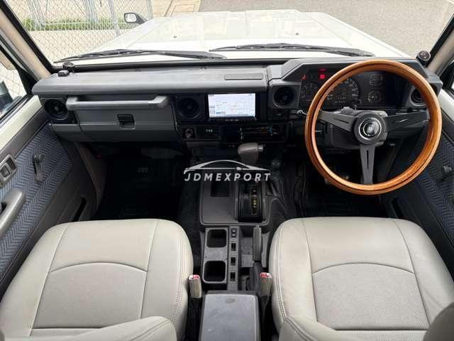 Toyota Land Cruiser 70 1995 thumbnail 5