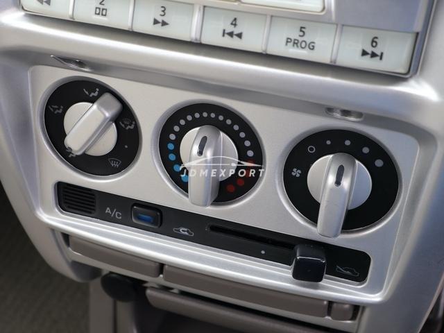 Nissan Cube 2001 thumbnail 11