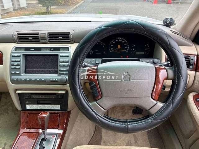 Toyota Crown Majesta 2000 thumbnail 11