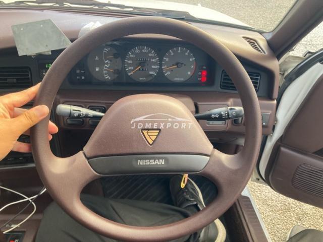 Nissan Bluebird 1991 thumbnail 8