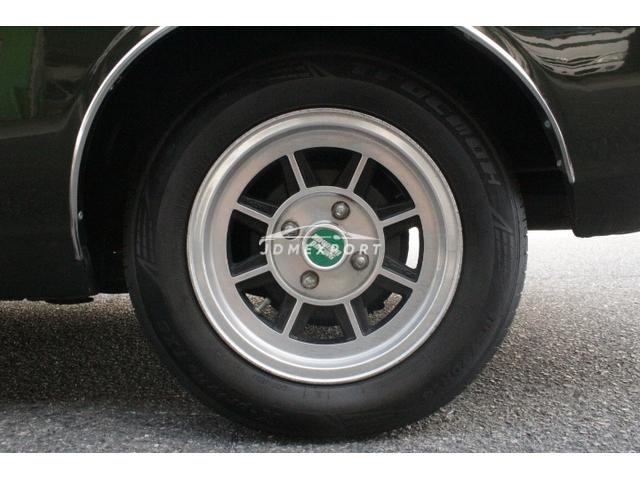 Nissan Laurel 1973 thumbnail 37