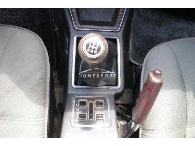 Nissan Laurel 1973 thumbnail 27