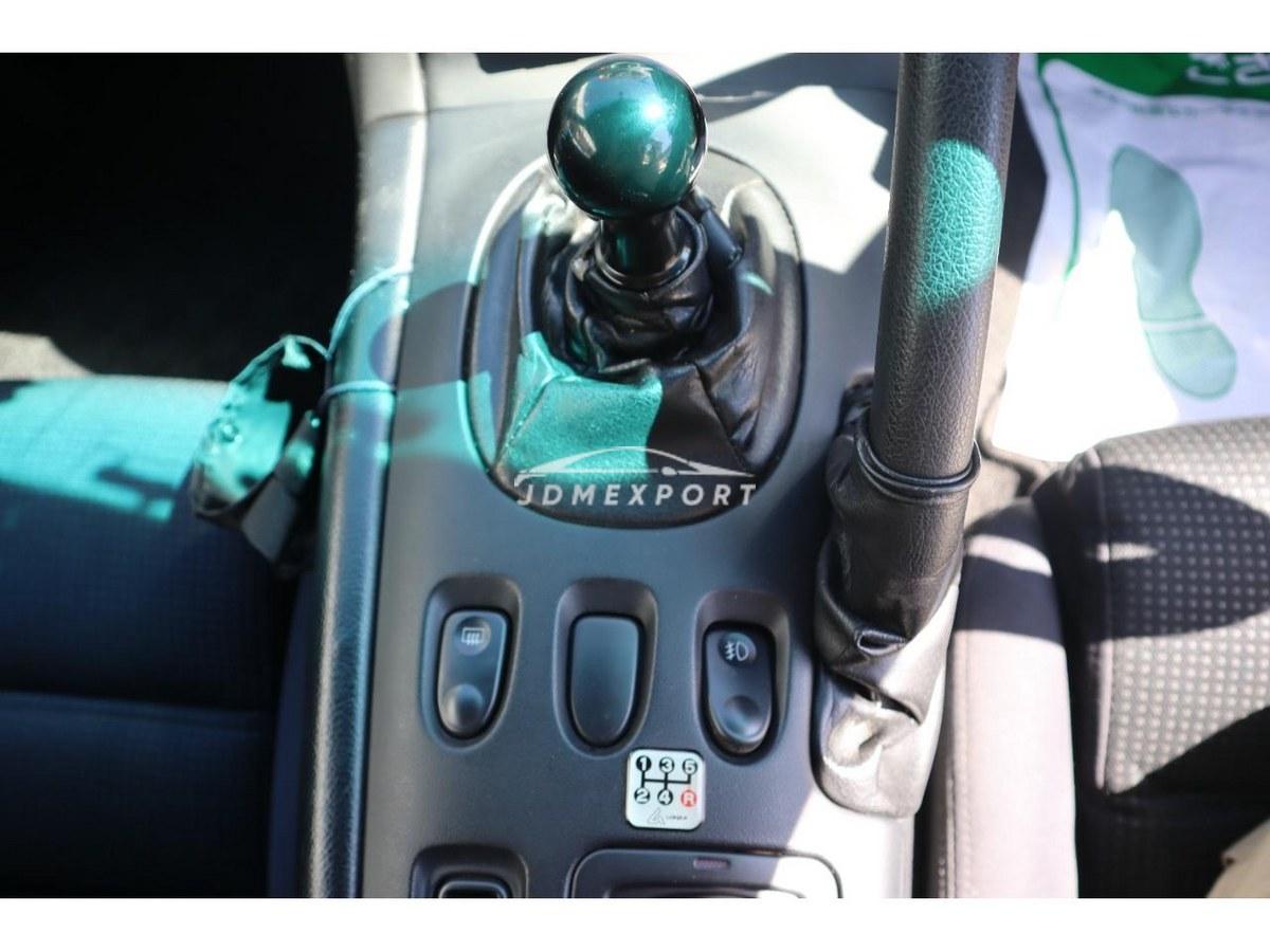 Mazda RX-7 2001 thumbnail 34
