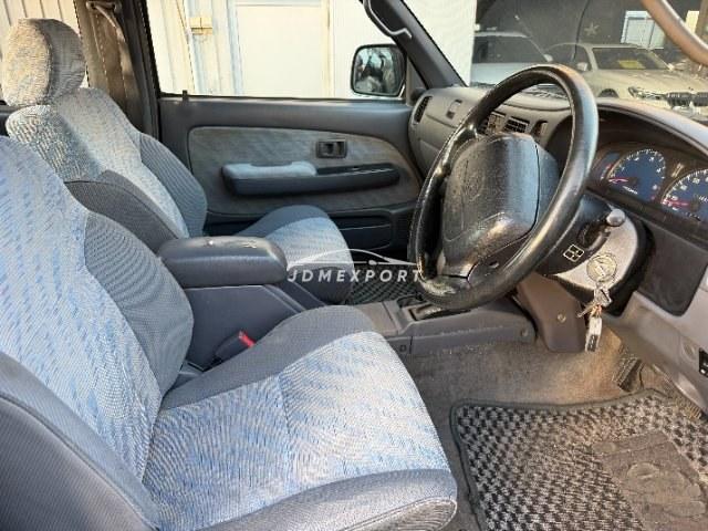 Toyota Hilux 1998 thumbnail 5