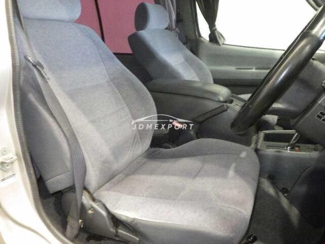 Toyota Hiace Van 2001 thumbnail 7