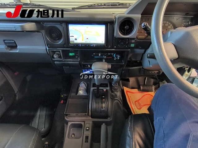 Toyota Land Cruiser 1994 thumbnail 9