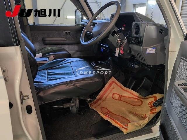 Toyota Land Cruiser 1994 thumbnail 8