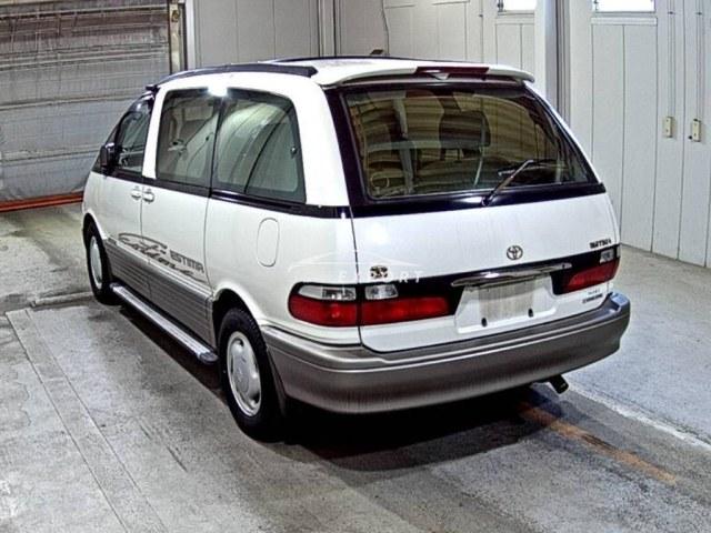 Toyota Estima 1998 thumbnail 2