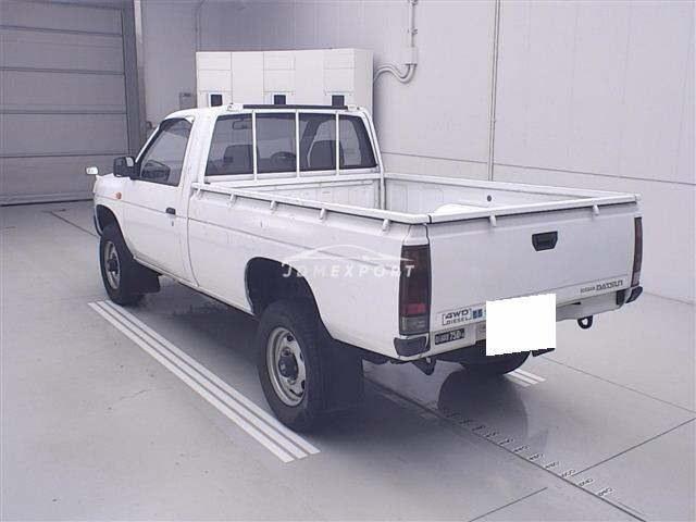 Nissan Datsun Pickup 1992 thumbnail 2