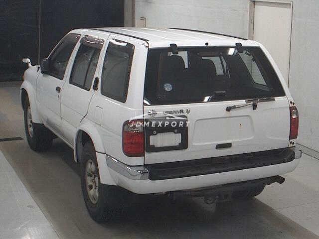 Nissan Terrano 1996 thumbnail 2
