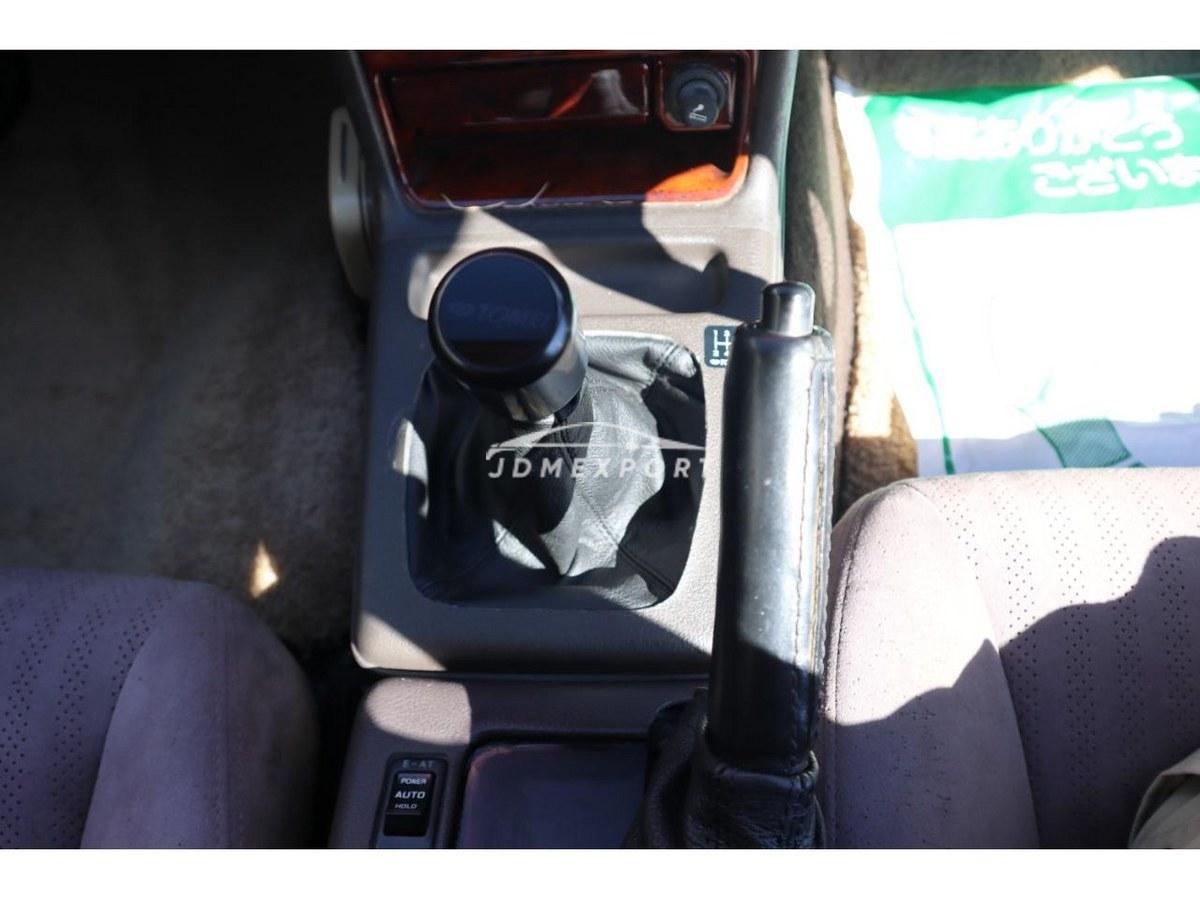 Nissan Laurel 1990 thumbnail 35