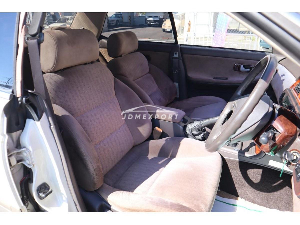 Nissan Laurel 1990 thumbnail 12