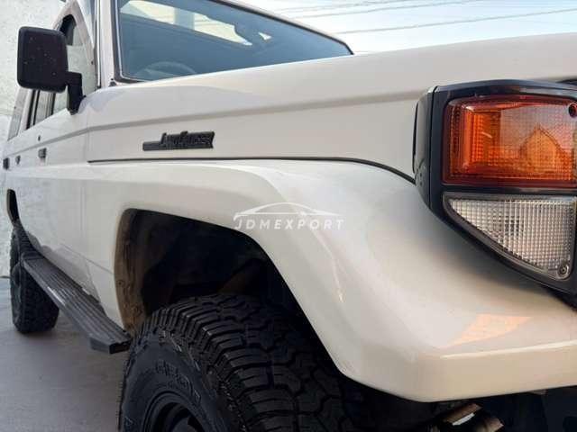 Toyota Land Cruiser 70 1999 thumbnail 7