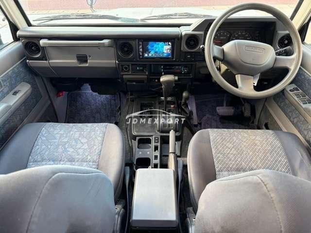 Toyota Land Cruiser 70 1999 thumbnail 10