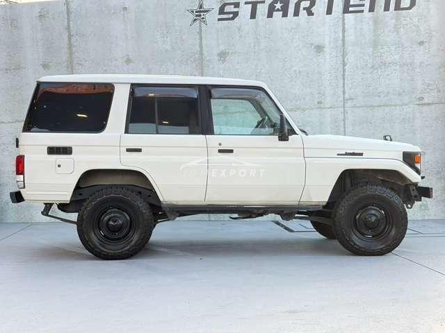 Toyota Land Cruiser 70 1999 thumbnail 2