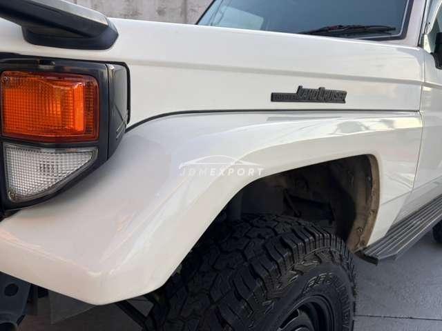 Toyota Land Cruiser 70 1999 thumbnail 8