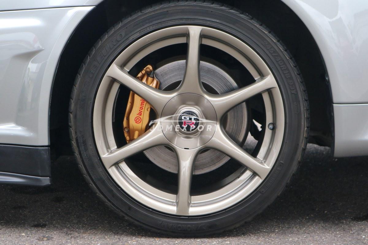 Nissan Skyline GT-R 1999 thumbnail 3