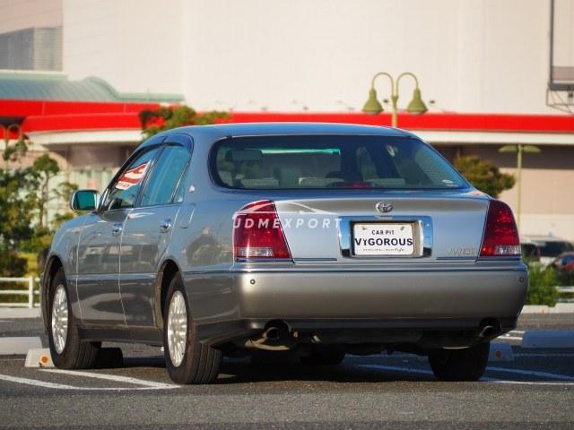 Toyota Crown Majesta 2001 thumbnail 2