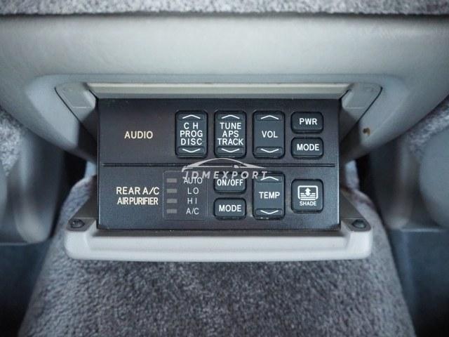 Toyota Crown Majesta 2001 thumbnail 18