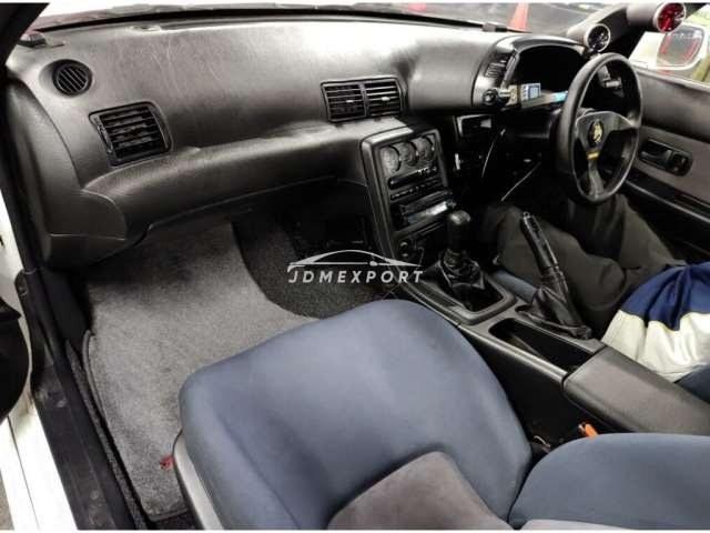 Nissan Skyline GT-R 1994 thumbnail 6