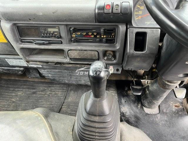 Isuzu Elf Truck 2000 thumbnail 17