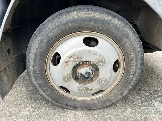 Mitsubishi Fuso Canter 2001 thumbnail 35