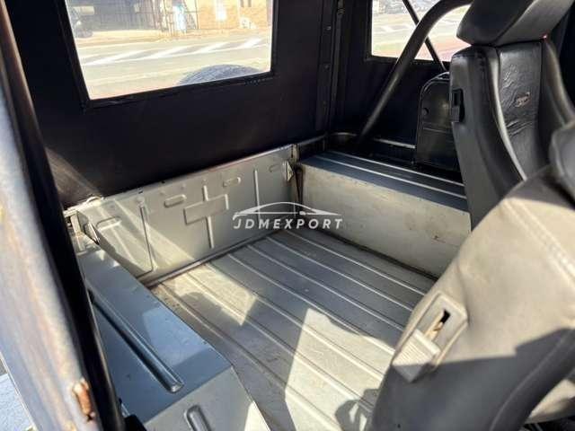 Mitsubishi Jeep 1997 thumbnail 18