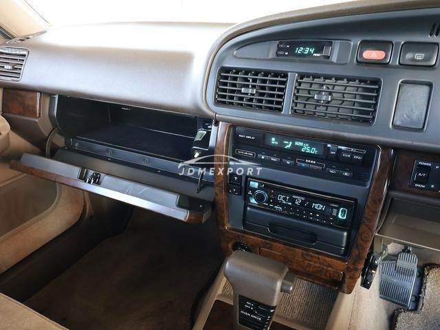 Nissan Cedric 1992 thumbnail 21
