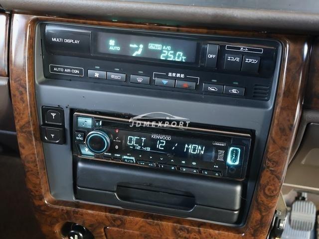 Nissan Cedric 1992 thumbnail 13