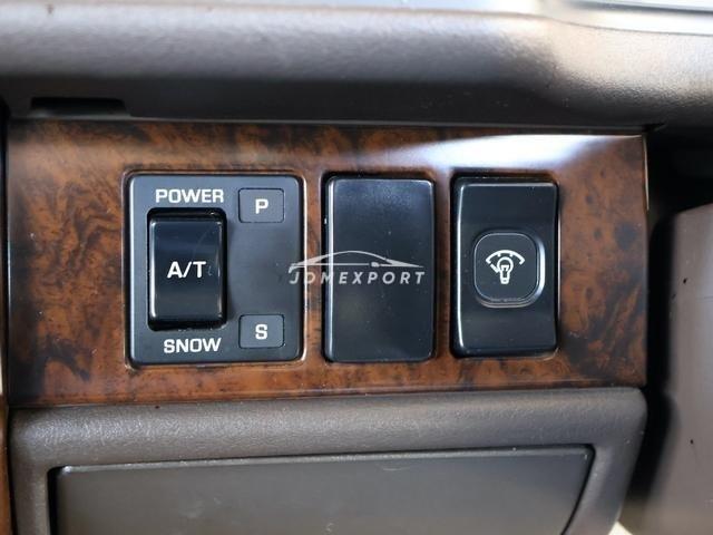 Nissan Cedric 1992 thumbnail 10