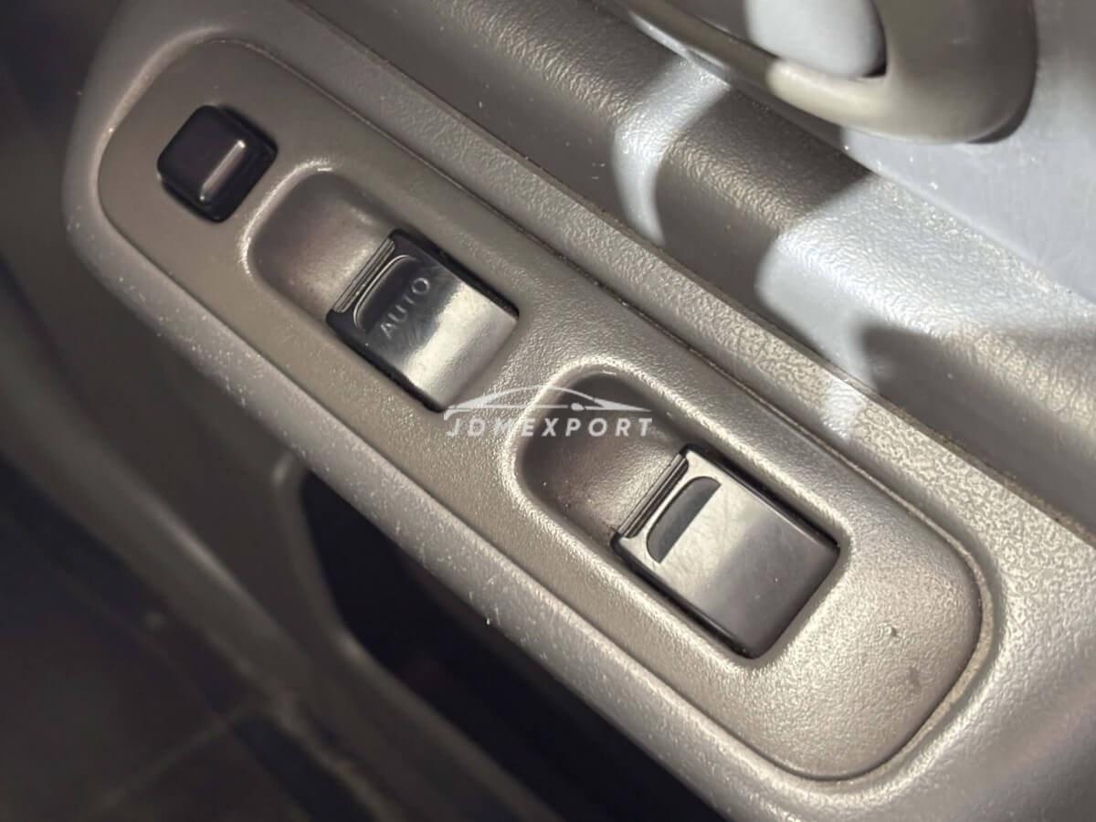 Suzuki Jimny 2000 thumbnail 23