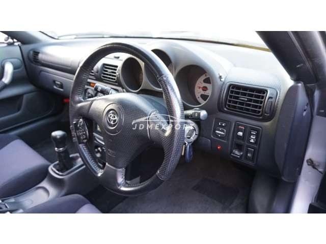 Toyota MR-S 2001 thumbnail 18