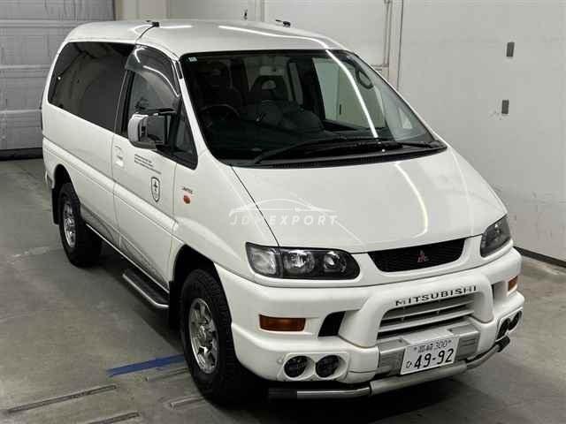 2002 Mitsubishi Delica Spacegear PD6W