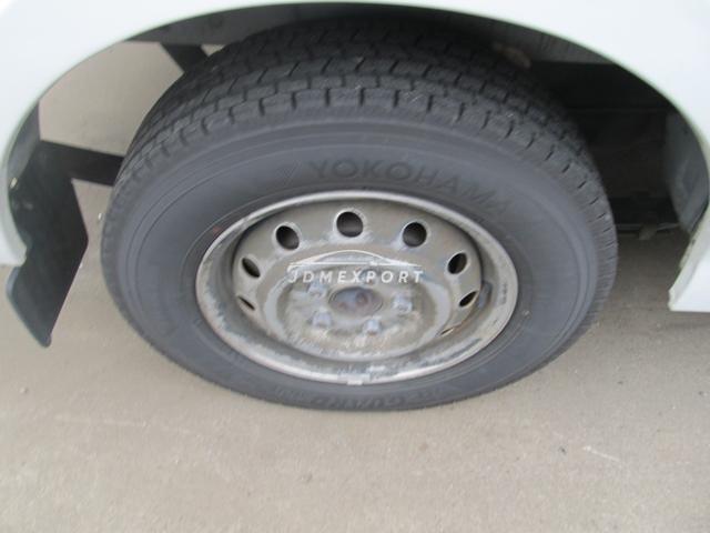 Nissan Vanette Van 2000 thumbnail 16