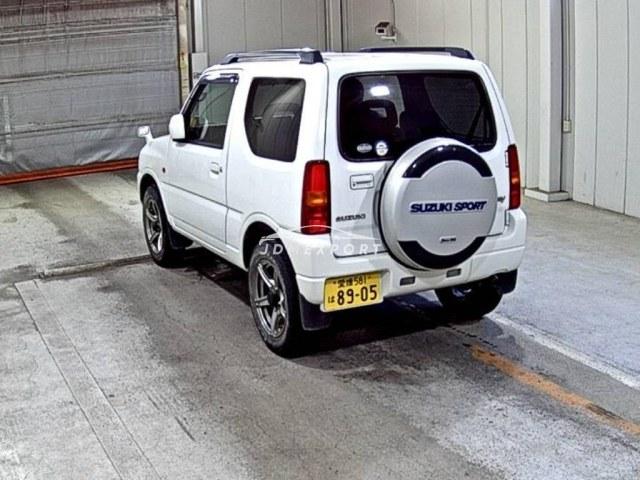Suzuki Jimny 2002 thumbnail 2