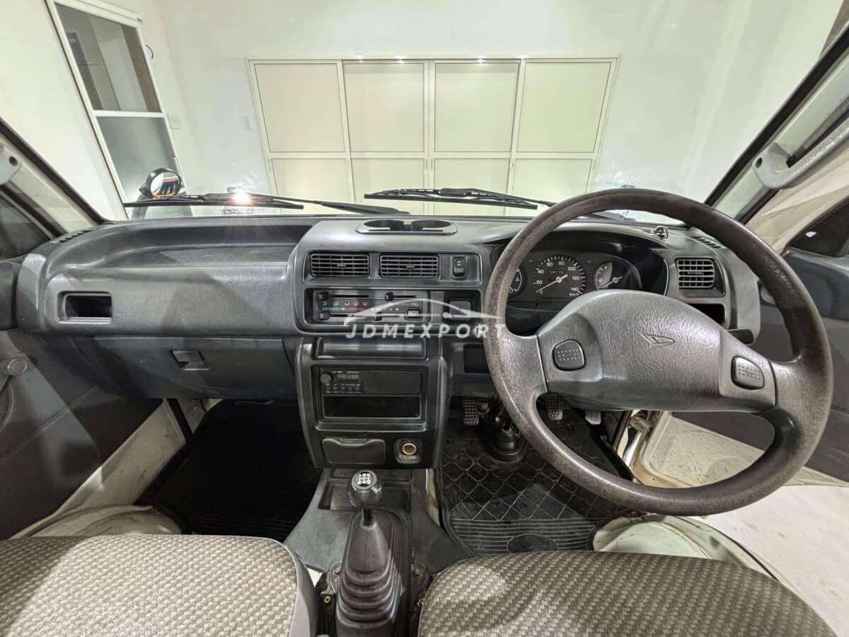 Daihatsu Hijet Truck 2000 thumbnail 9