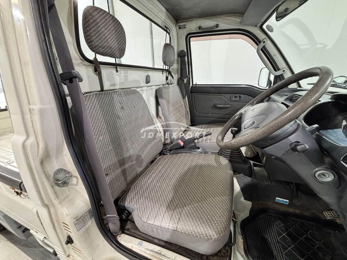 Daihatsu Hijet Truck 2000 thumbnail 10