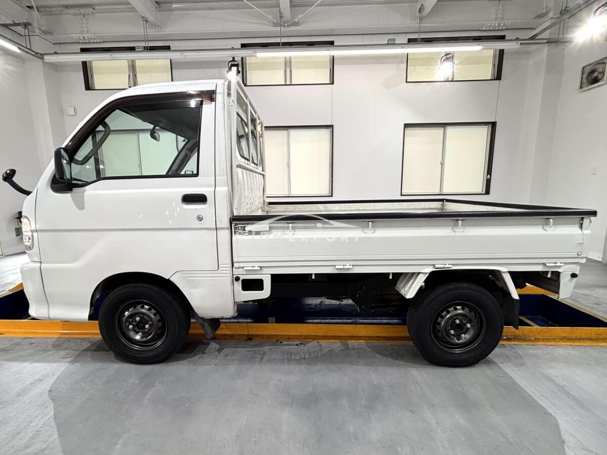 Daihatsu Hijet Truck 2000 thumbnail 4