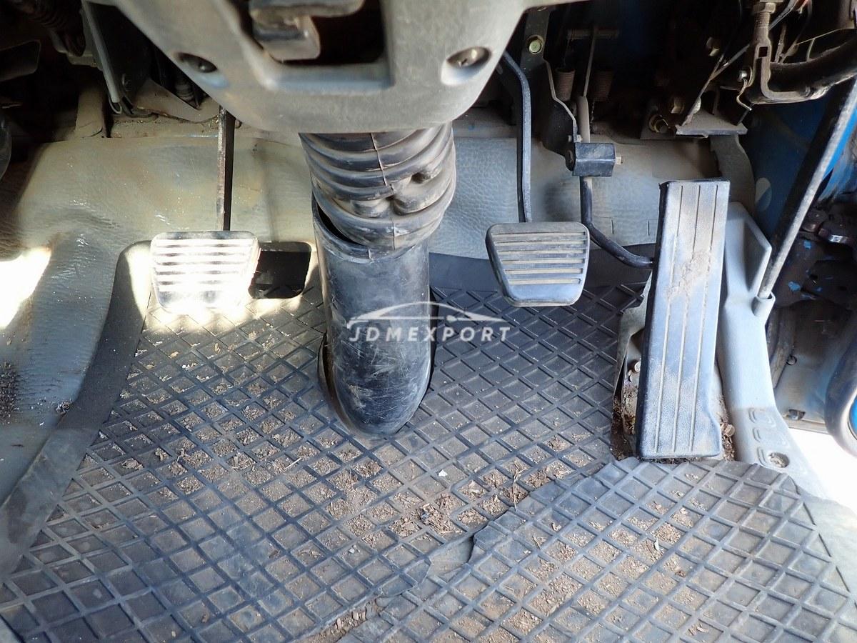 Mitsubishi Fuso Canter 2001 thumbnail 28