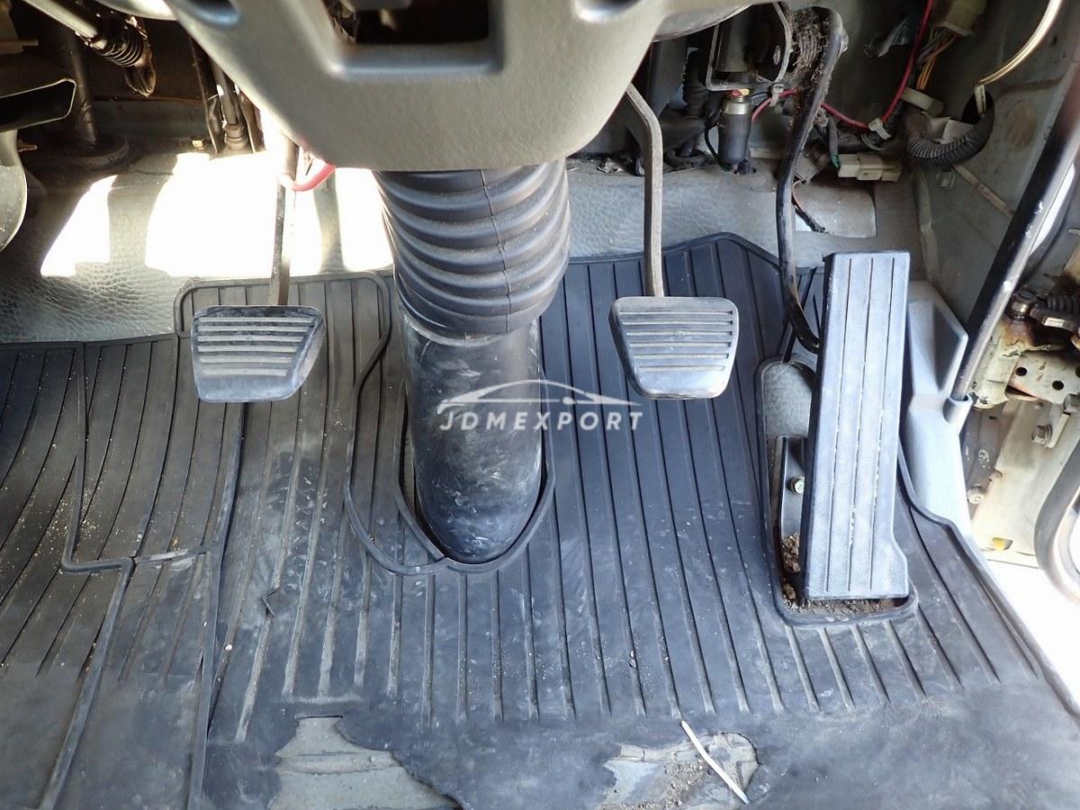 Mitsubishi Fuso Canter 1997 thumbnail 27