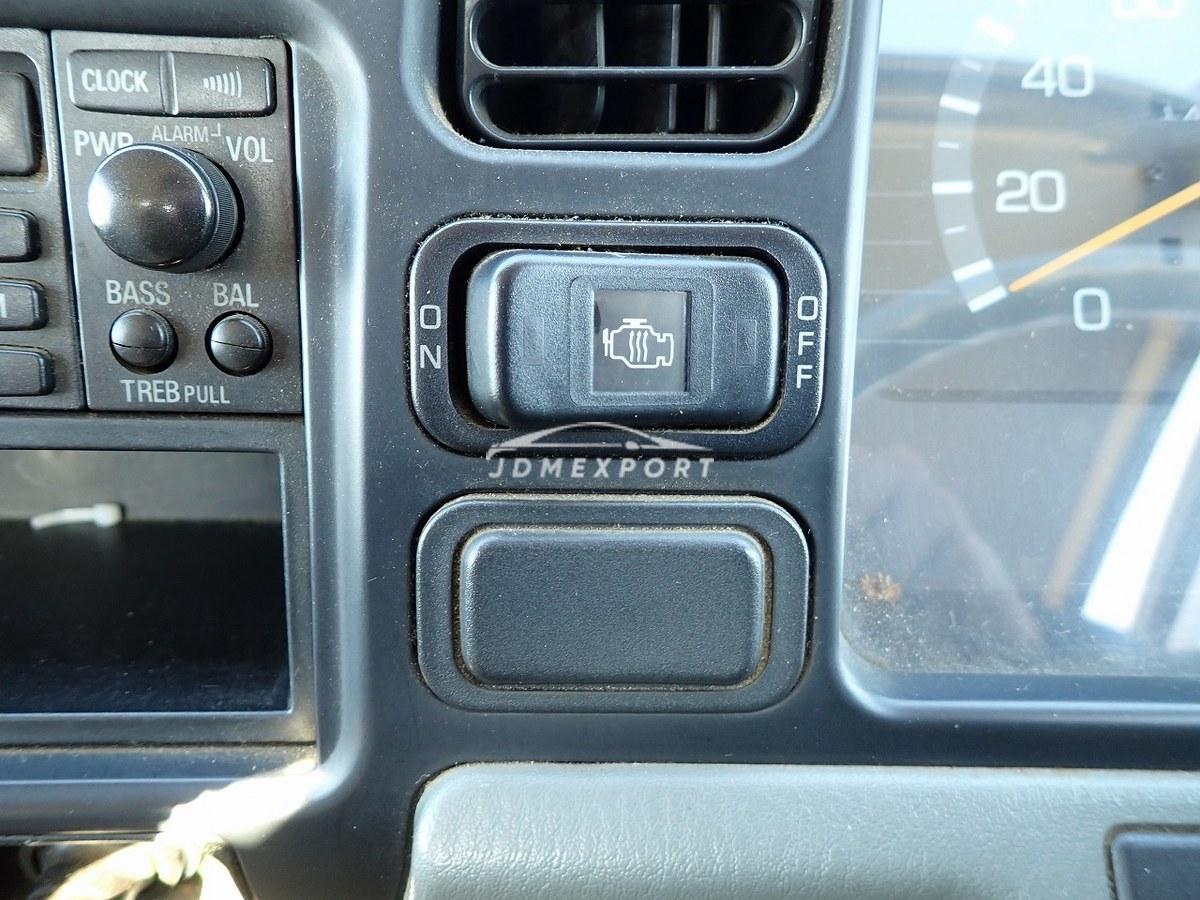 Mitsubishi Fuso Canter 1997 thumbnail 32