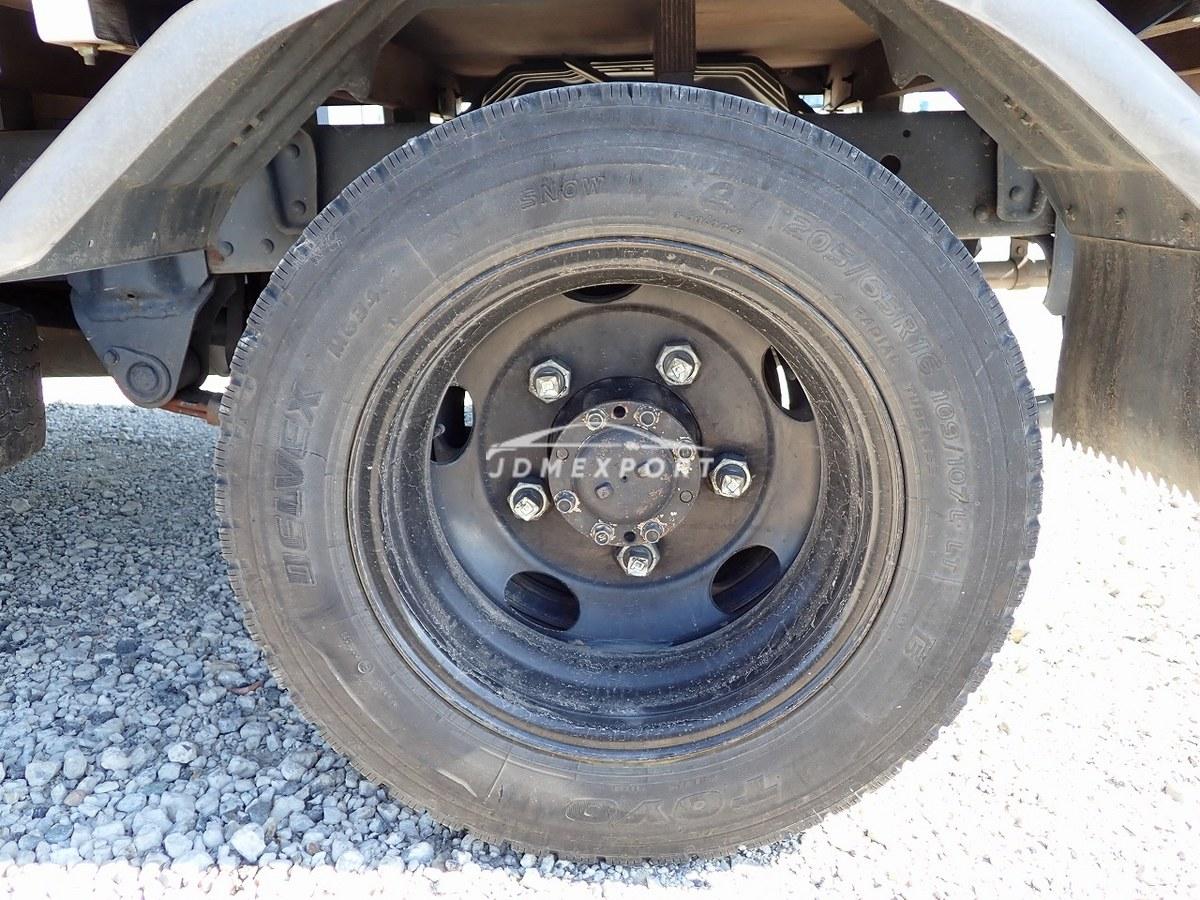 Mitsubishi Fuso Canter 1997 thumbnail 13