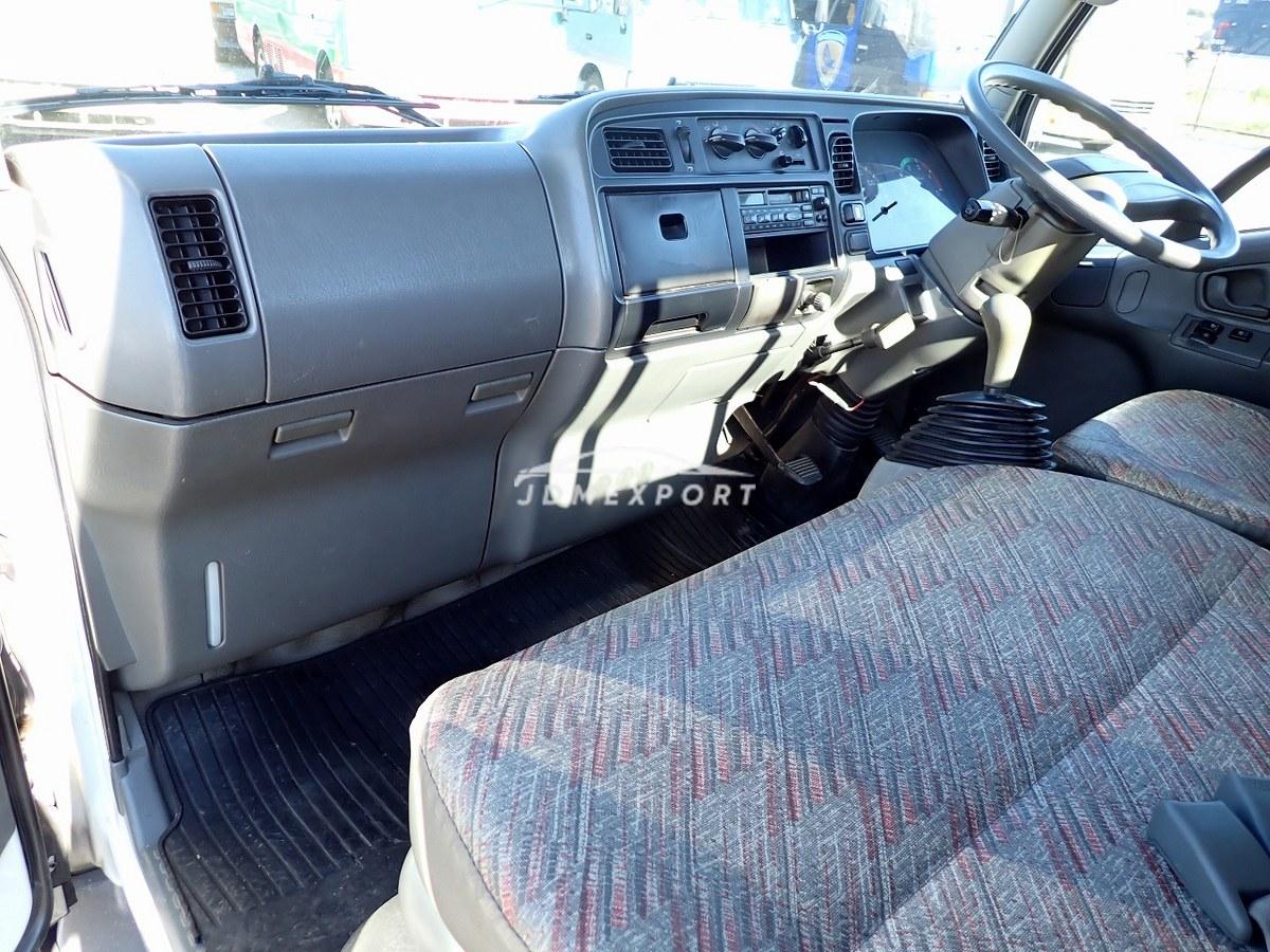 Mitsubishi Fuso Canter 1997 thumbnail 39