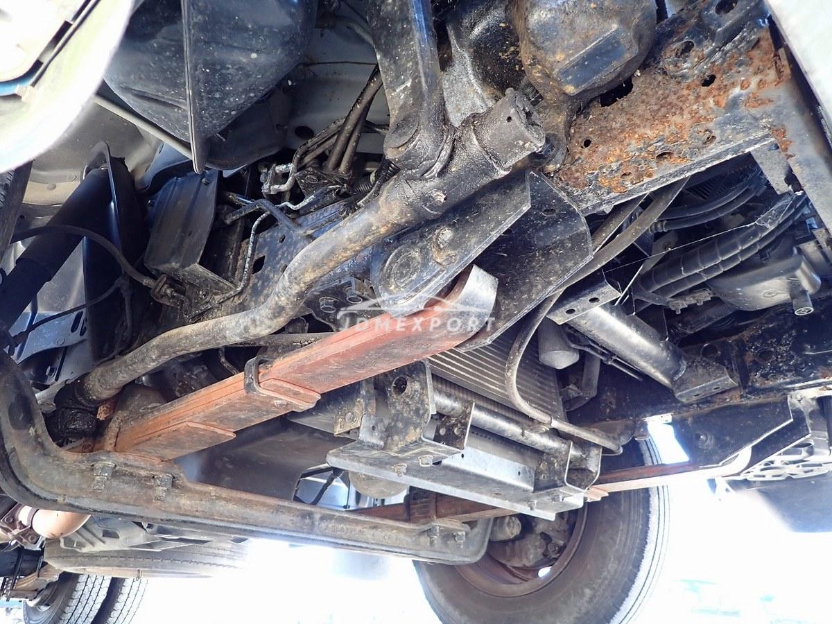 Mitsubishi Fuso Canter 2000 thumbnail 21