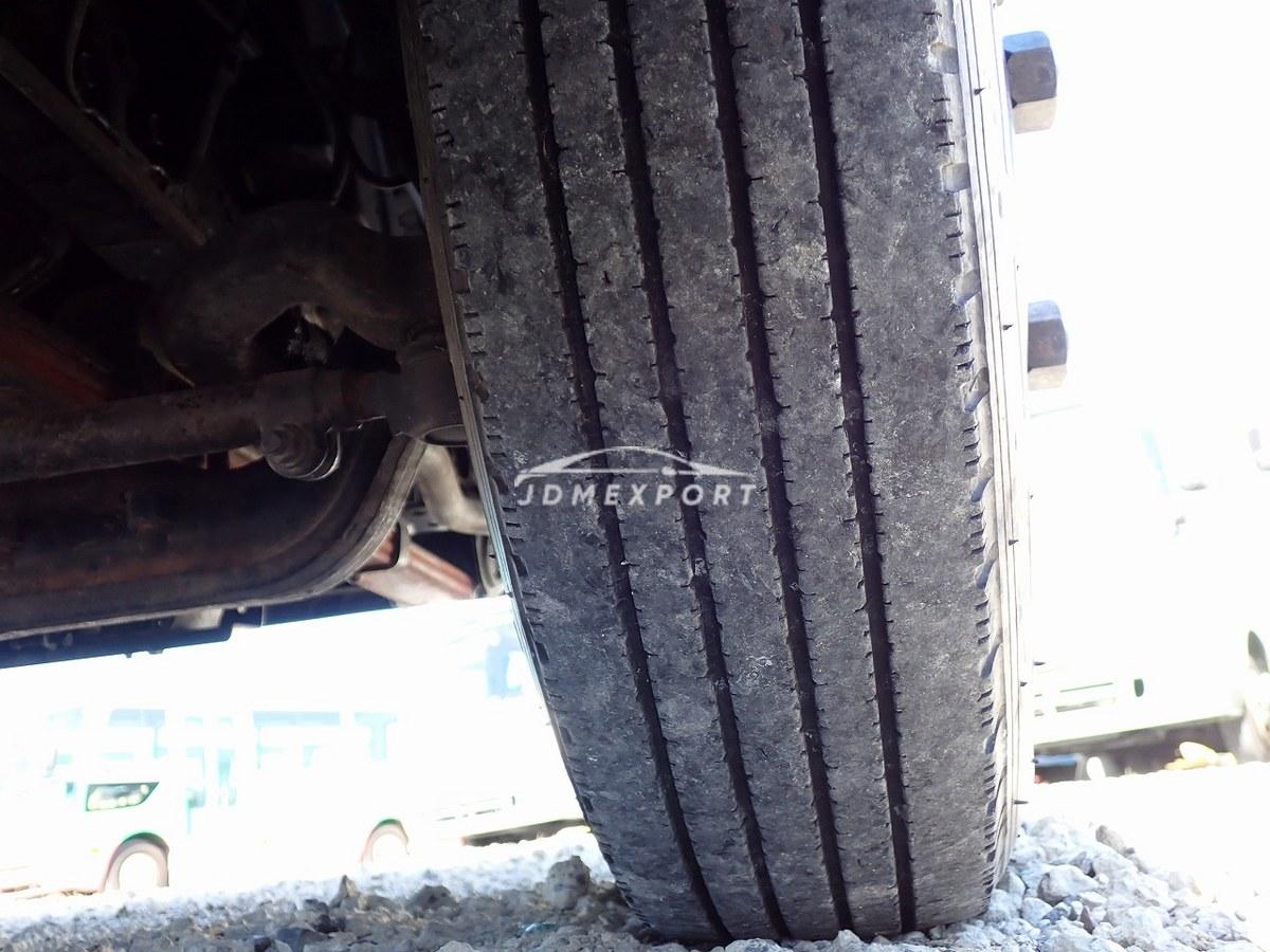 Mitsubishi Fuso Canter 2000 thumbnail 12