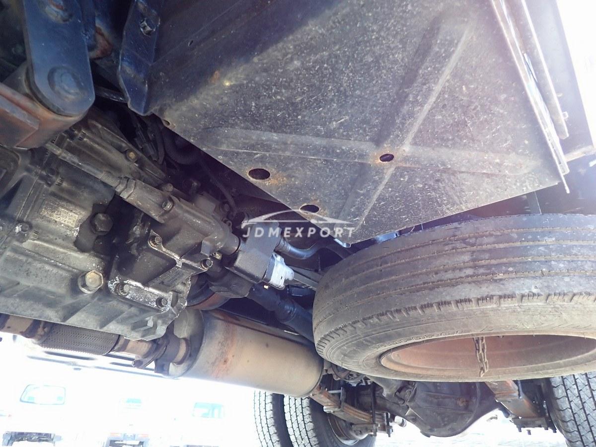 Mitsubishi Fuso Canter 2000 thumbnail 25