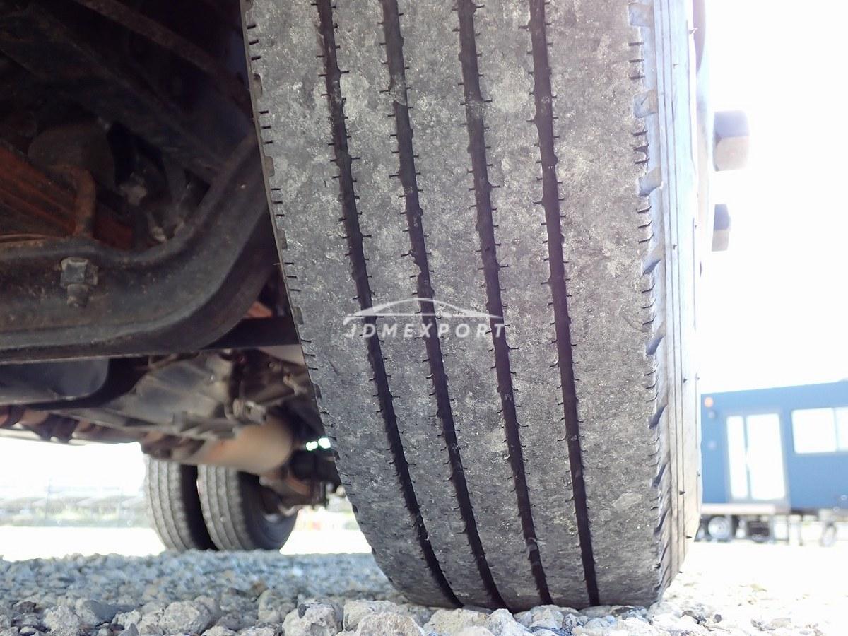 Mitsubishi Fuso Canter 2000 thumbnail 18