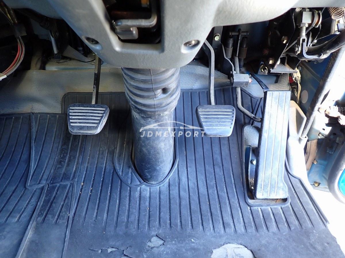 Mitsubishi Fuso Canter 2000 thumbnail 30