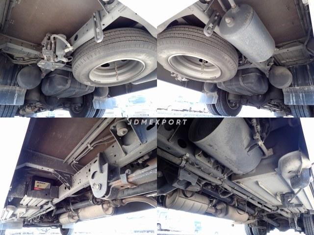 Toyota Coaster 1994 thumbnail 12